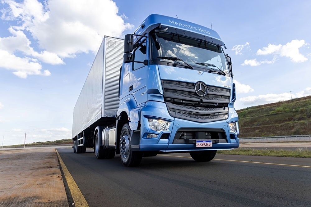 Mercedes-Benz do Brasil cresce 10,7% nas vendas de caminhões